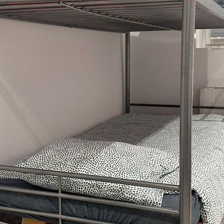 Golebia Hostel พอซนาน ภายนอก รูปภาพ